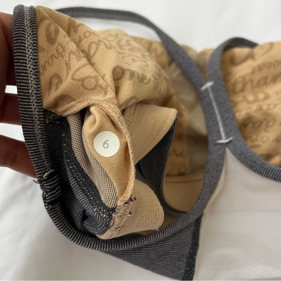 Lululemon Flow Y Sports Bra Size 6 - Picture 3 of 7